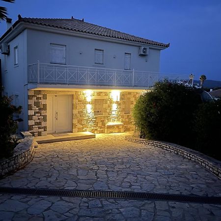 Luxurious Villa In Peloponnese With Swimming Pool Kamária Eksteriør bilde