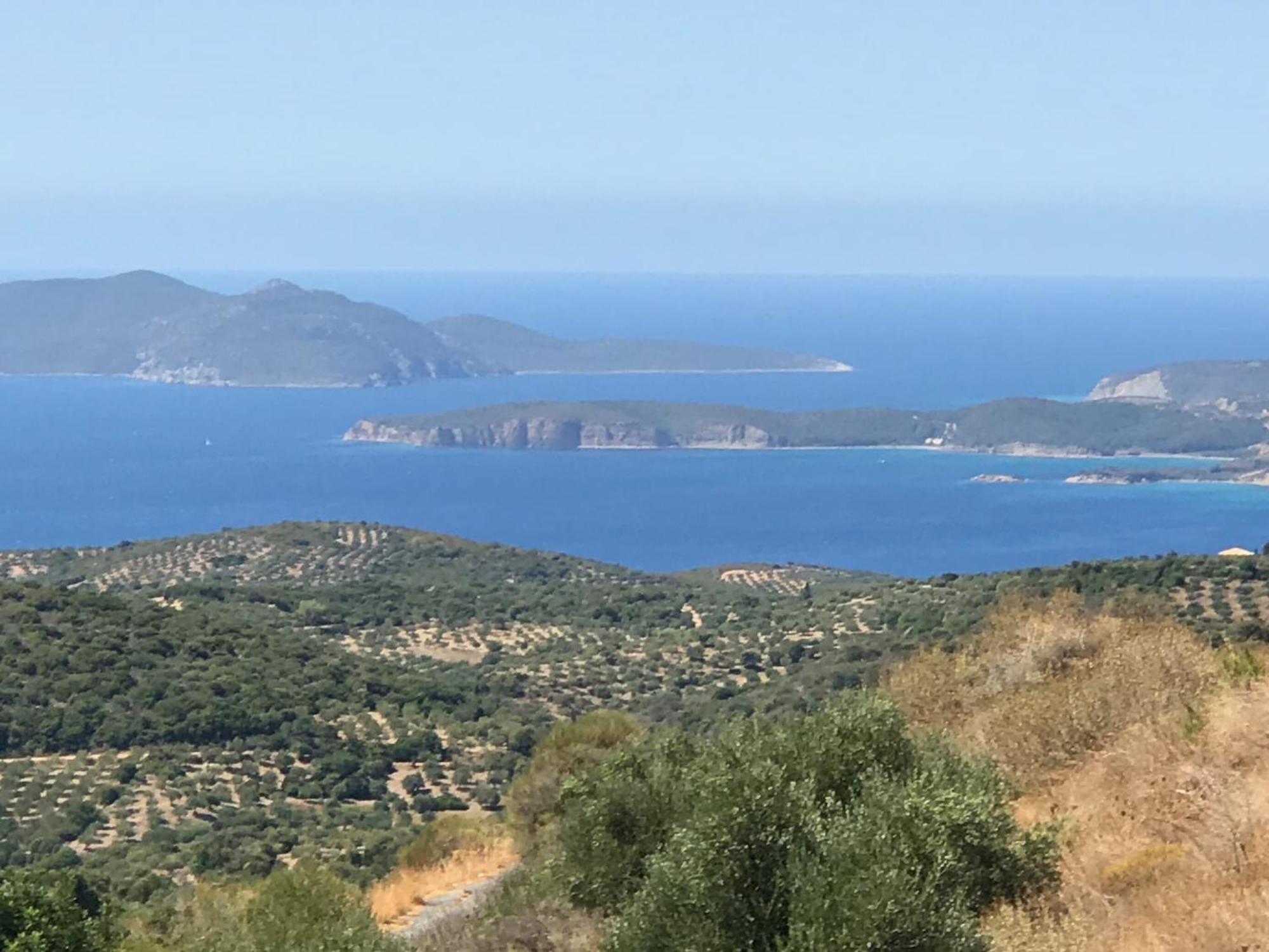 Luxurious Villa In Peloponnese With Swimming Pool Kamária Eksteriør bilde