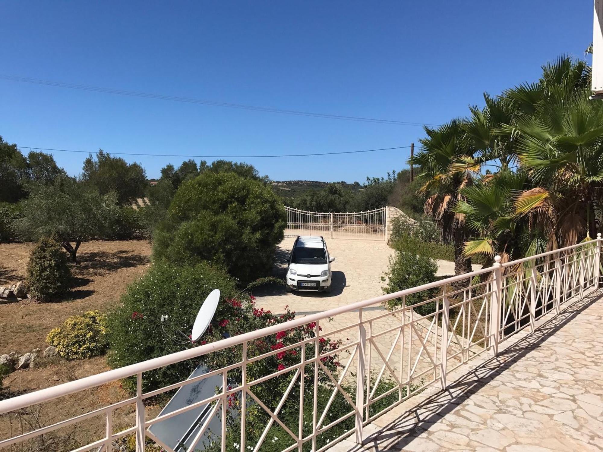 Luxurious Villa In Peloponnese With Swimming Pool Kamária Eksteriør bilde