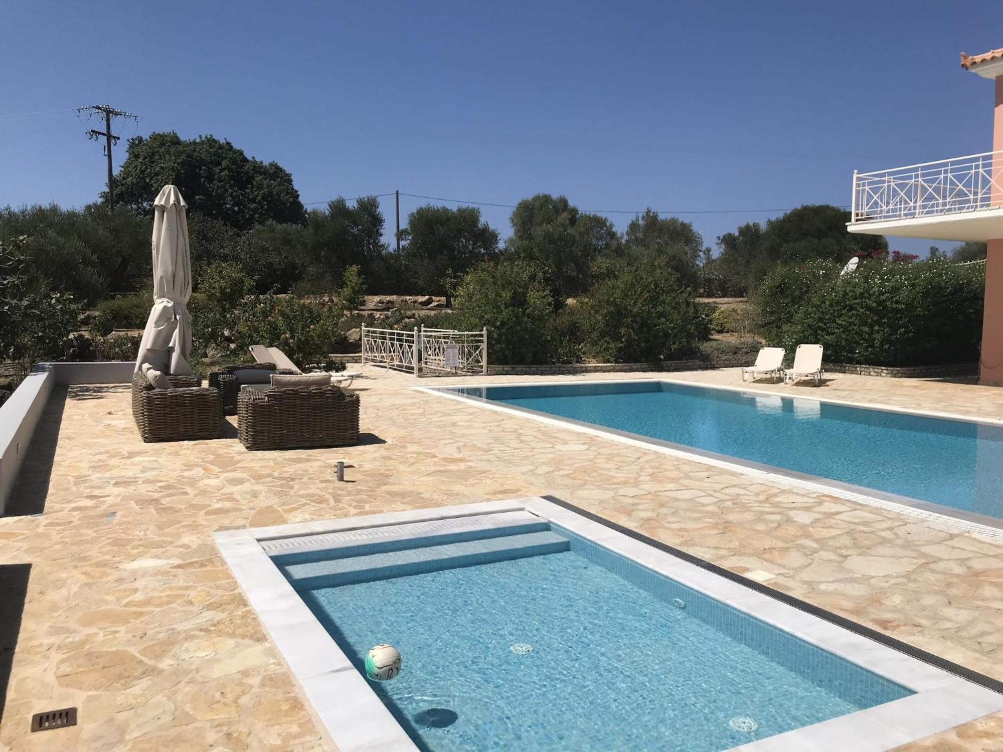 Luxurious Villa In Peloponnese With Swimming Pool Kamária Eksteriør bilde